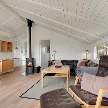 Lovely Home In Vejers Strand With Sauna Holiday home