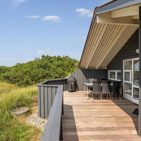 Lovely Home In Vejers Strand With Sauna Holiday home